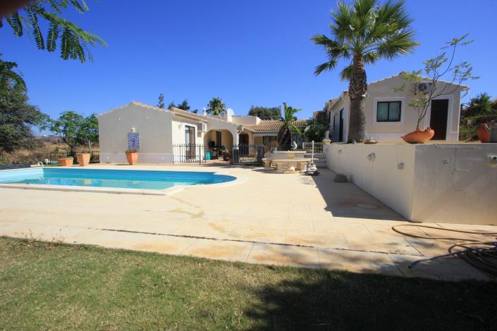 Image No.13-4 Bed Villa / Detached for sale