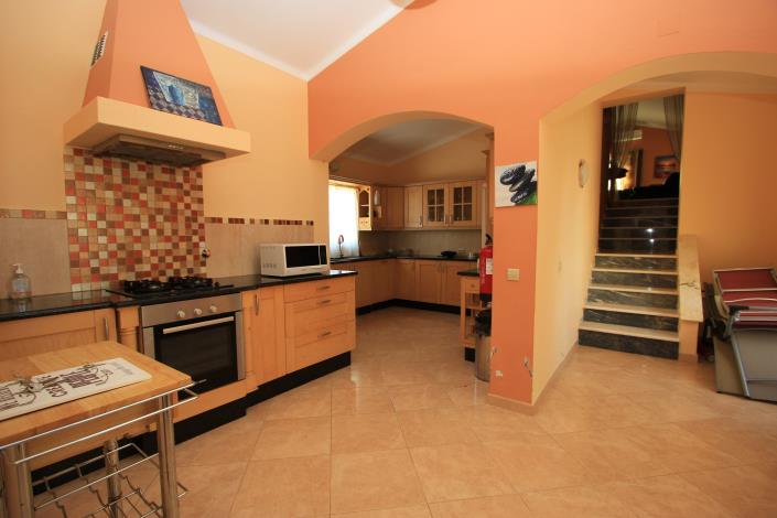 Image No.24-4 Bed Villa / Detached for sale