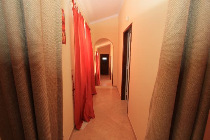 Image No.31-4 Bed Villa / Detached for sale