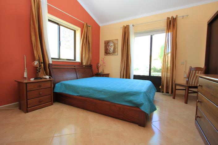Image No.36-4 Bed Villa / Detached for sale
