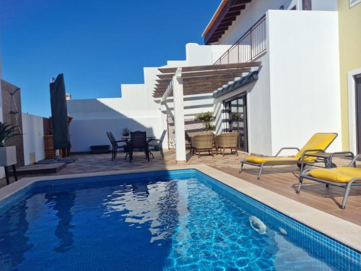 Image No.2-3 Bed Villa for sale