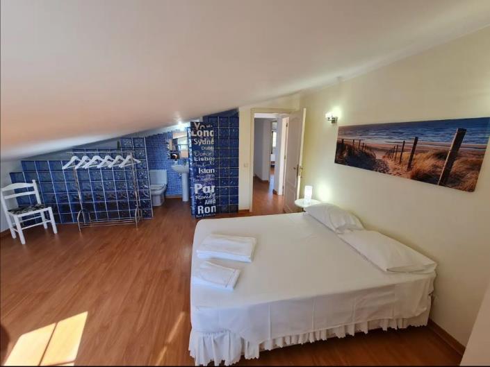 Image No.18-6 Bed Villa / Detached for sale