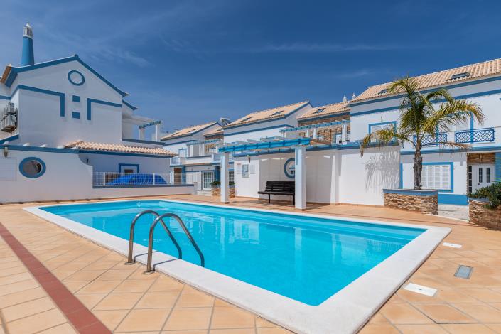 Image No.1-4 Bed House/Villa for sale