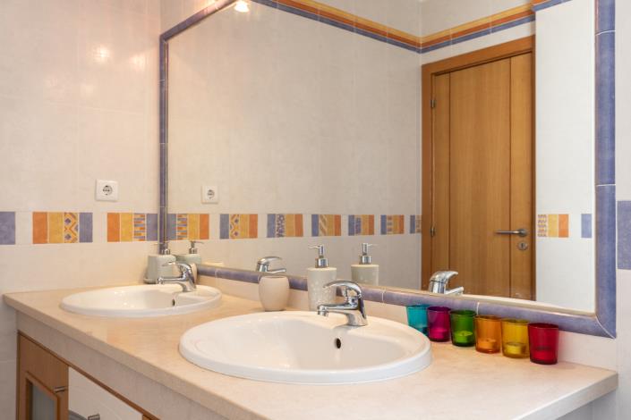 Image No.18-4 Bed House/Villa for sale