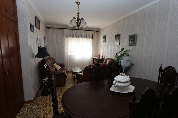 Image No.4-6 Bed House for sale