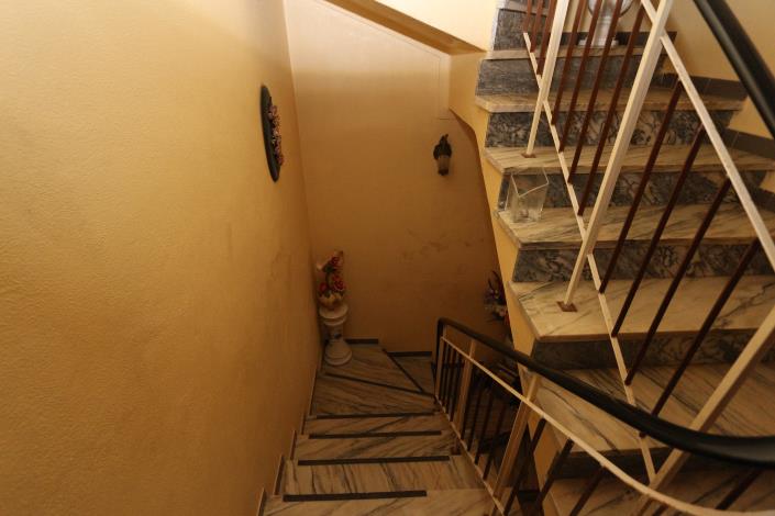 Image No.11-6 Bed House for sale