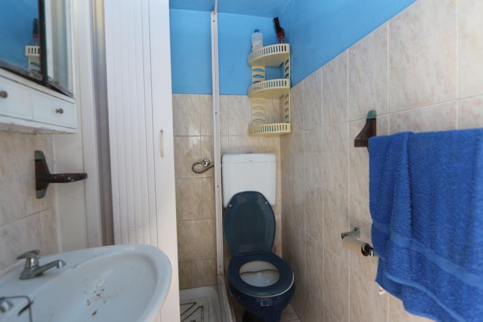 Image No.30-6 Bed House for sale