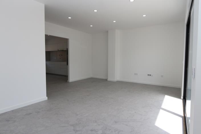 Image No.2-2 Bed Townhouse for sale