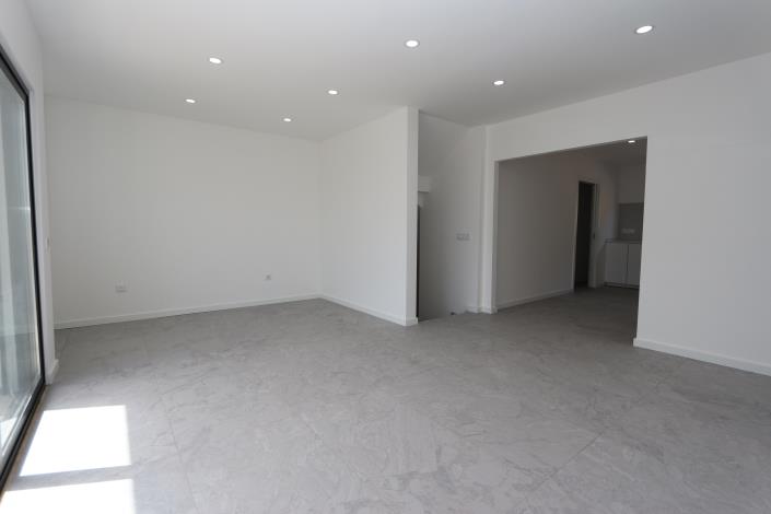 Image No.3-2 Bed Townhouse for sale