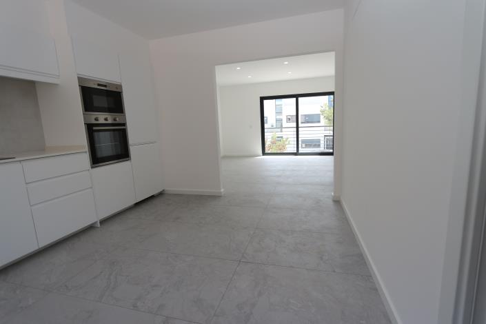 Image No.8-2 Bed Townhouse for sale