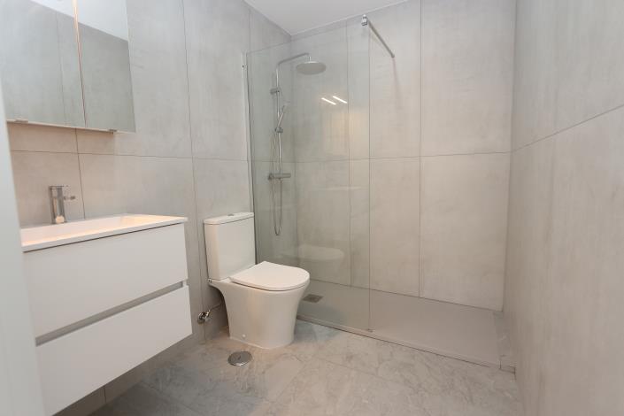 Image No.23-2 Bed Townhouse for sale