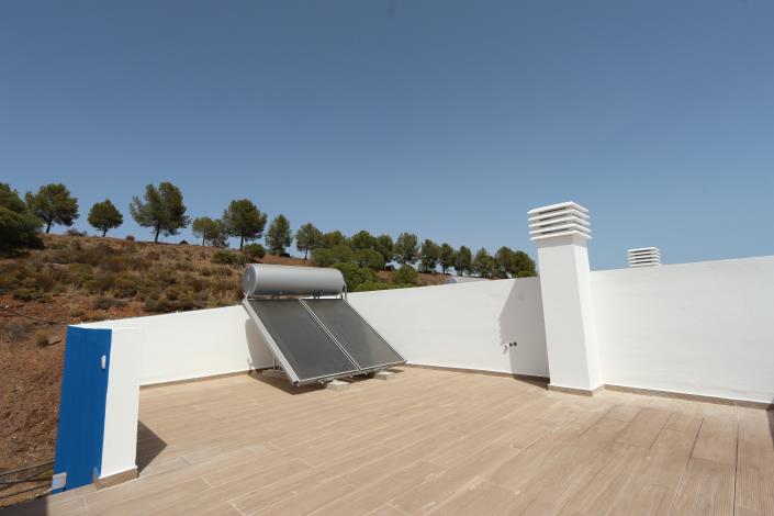 Image No.27-2 Bed Townhouse for sale