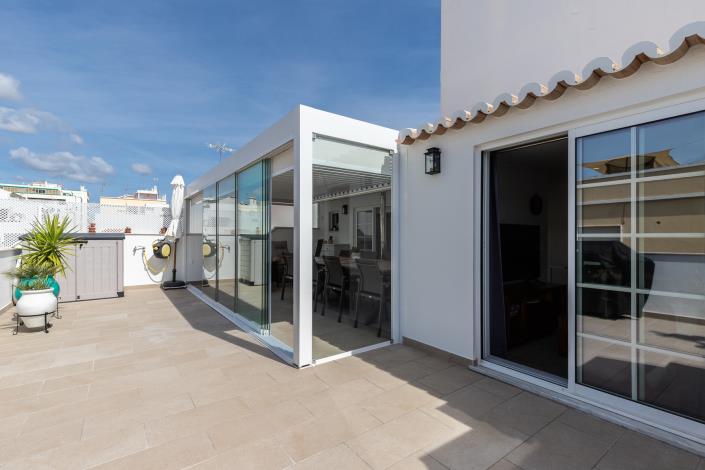 Image No.1-2 Bed House/Villa for sale