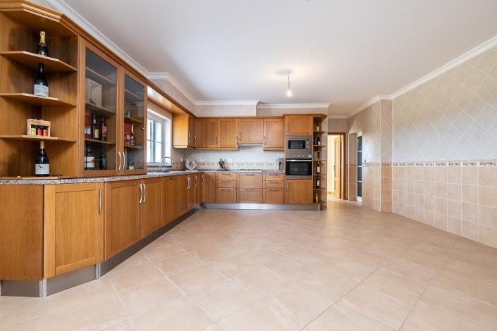 Image No.9-5 Bed Villa / Detached for sale