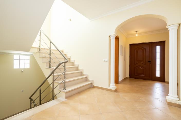 Image No.26-5 Bed Villa / Detached for sale