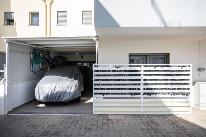 Image No.58-4 Bed Semi-Detached for sale