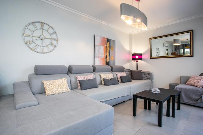 Image No.2-4 Bed Semi-Detached for sale