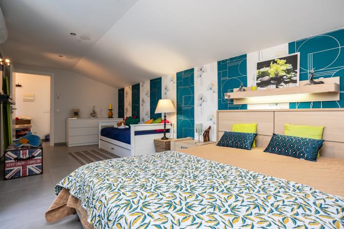 Image No.26-4 Bed Semi-Detached for sale