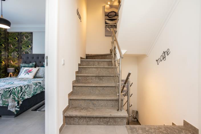 Image No.36-4 Bed Semi-Detached for sale