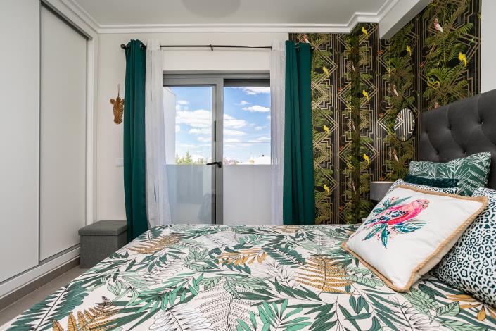 Image No.39-4 Bed Semi-Detached for sale