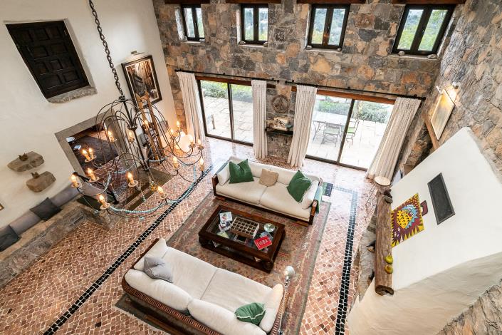 Image No.18-4 Bed Villa / Detached for sale