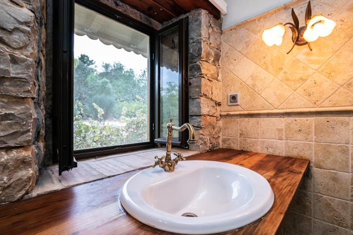 Image No.32-4 Bed Villa / Detached for sale