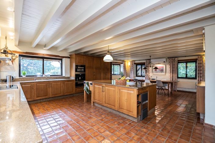 Image No.43-4 Bed Villa / Detached for sale