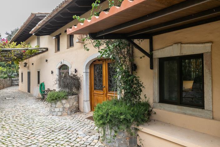 Image No.48-4 Bed Villa / Detached for sale