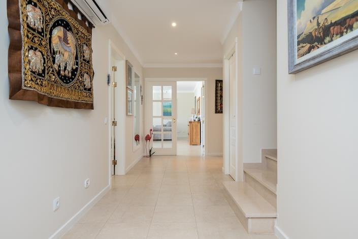 Image No.13-4 Bed Villa / Detached for sale