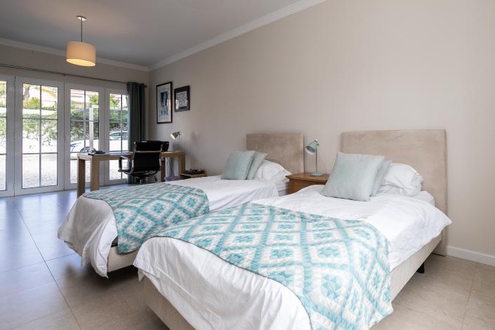 Image No.16-4 Bed Villa / Detached for sale