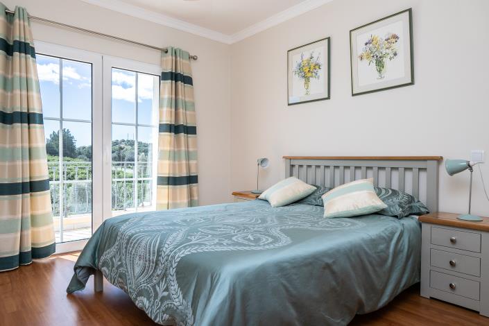 Image No.27-4 Bed Villa / Detached for sale