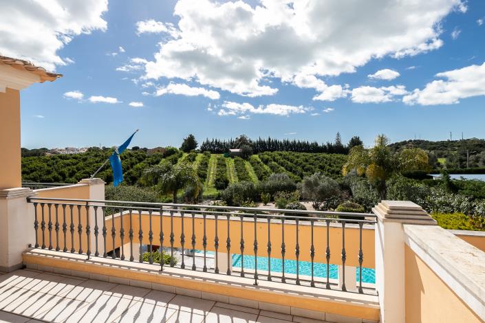 Image No.29-4 Bed Villa / Detached for sale