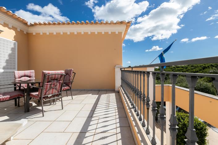 Image No.30-4 Bed Villa / Detached for sale