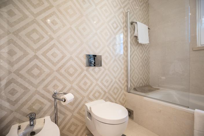 Image No.31-4 Bed Villa / Detached for sale