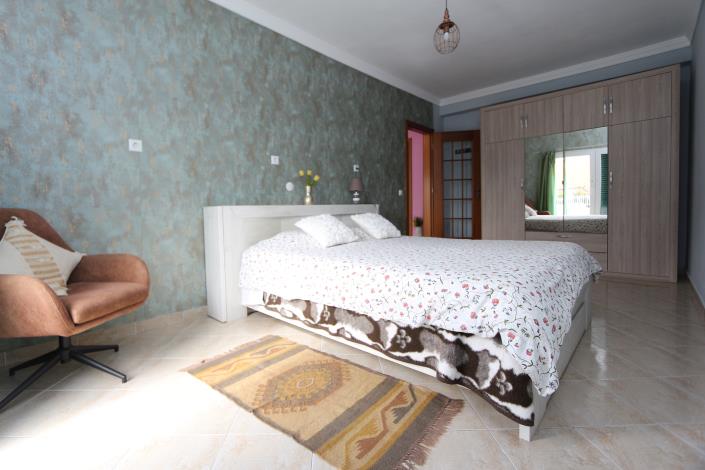 Image No.10-4 Bed Semi-Detached for sale