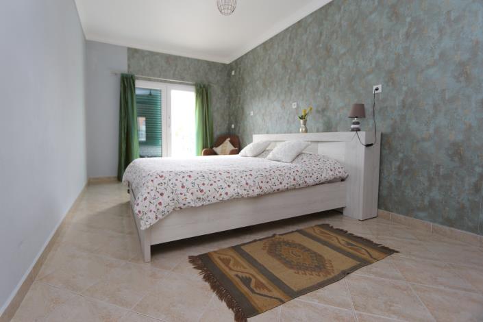 Image No.11-4 Bed Semi-Detached for sale