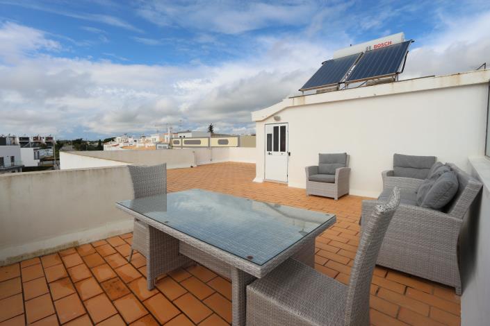 Image No.13-4 Bed Semi-Detached for sale