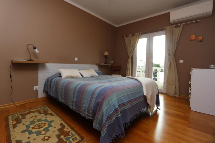 Image No.22-4 Bed Semi-Detached for sale