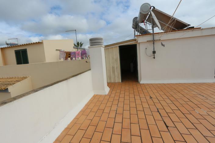 Image No.24-4 Bed Semi-Detached for sale