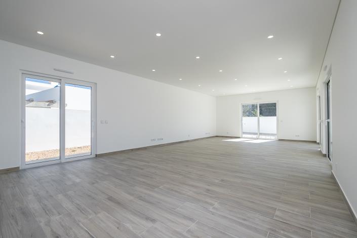 Image No.11-4 Bed Villa / Detached for sale