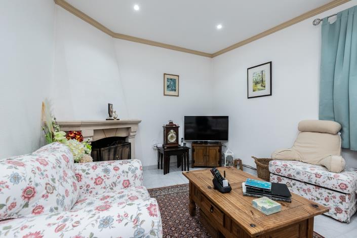 Image No.10-2 Bed Townhouse for sale