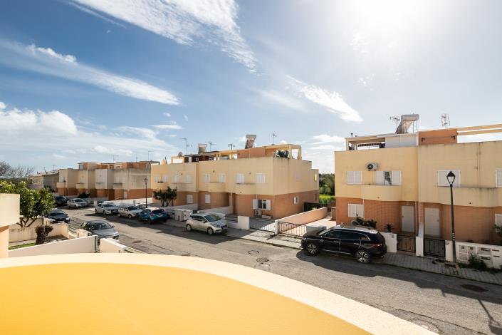 Image No.30-Jumelé de 3 chambres à vendre à Manta Rota