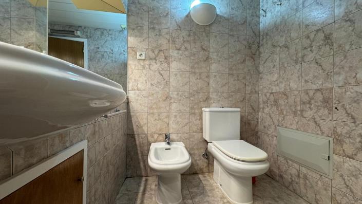 Image No.17-1 Bed Apartment for sale