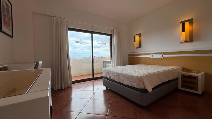 Image No.20-1 Bed Apartment for sale