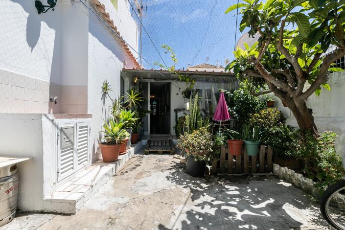 Image No.5-2 Bed Cottage for sale