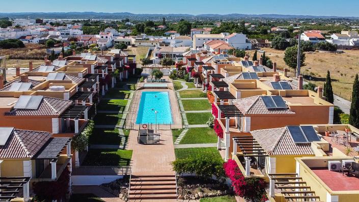 Image No.36-3 Bed Semi-Detached for sale