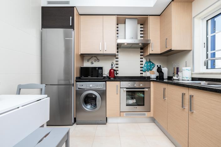 Image No.16-4 Bed Semi-Detached for sale