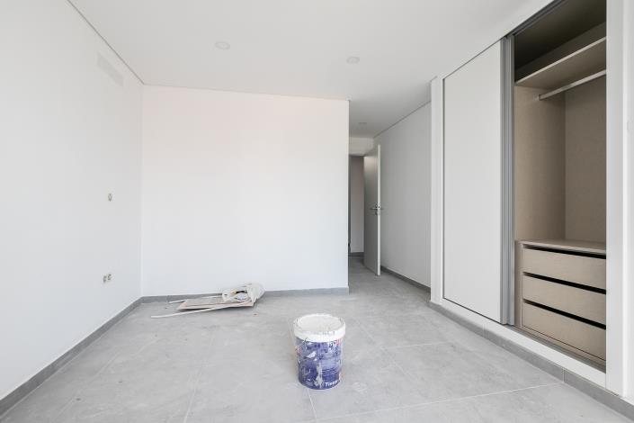 Image No.14-3 Bed Townhouse for sale