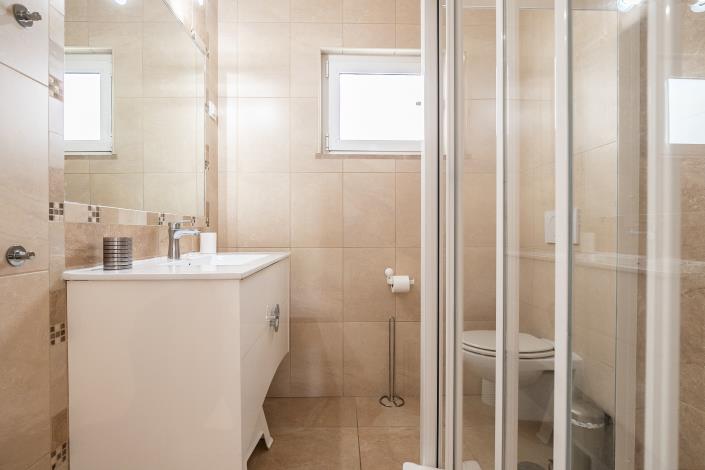 Image No.12-6 Bed House/Villa for sale