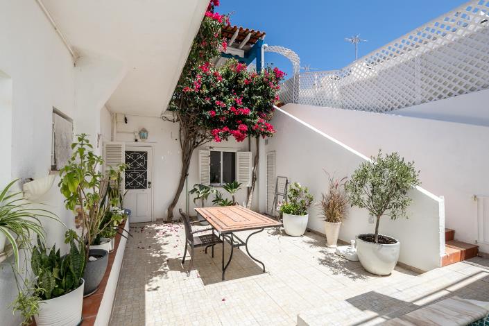 Image No.25-6 Bed House/Villa for sale